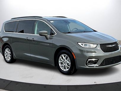 Used 2022 Chrysler Pacifica Touring-L