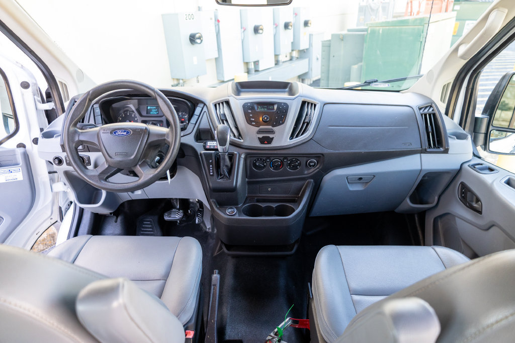 Used 2018 Ford Transit 150 XL RWD image 11