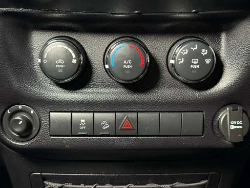 Used 2016 Jeep Wrangler Unlimited Sport w/ Quick Order Package 24S AWD/4WD image 30