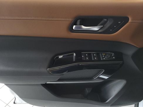 New 2026 Nissan Pathfinder Platinum FWD image 18