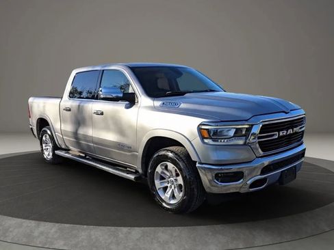 Used 2020 RAM 1500 Laramie AWD/4WD image 6