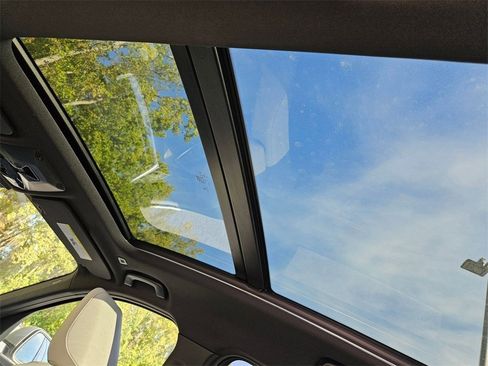 New 2026 BMW X1 xDrive28i w/ Technology Package image 19