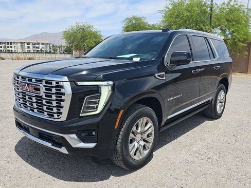 Used 2026 GMC Yukon Denali w/ Sun & Power Step Package AWD/4WD image 1