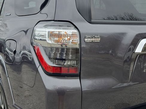 Used 2023 Toyota 4Runner Limited image 9