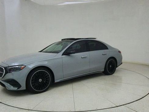 Used 2024 Mercedes-Benz E 350 4MATIC Sedan image 64