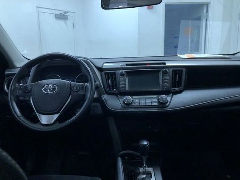 Used 2016 Toyota RAV4 XLE image 17