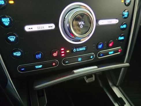 Certified 2017 Ford Explorer Platinum AWD/4WD image 39