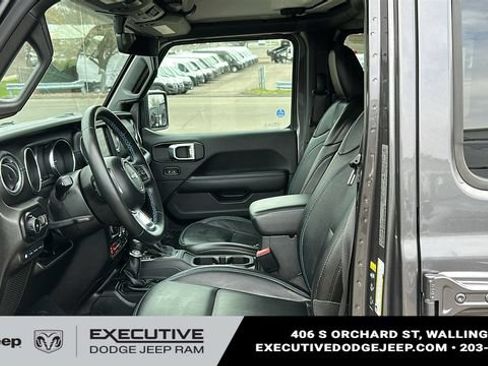 Used 2022 Jeep Wrangler Unlimited Rubicon 4xe AWD/4WD image 10
