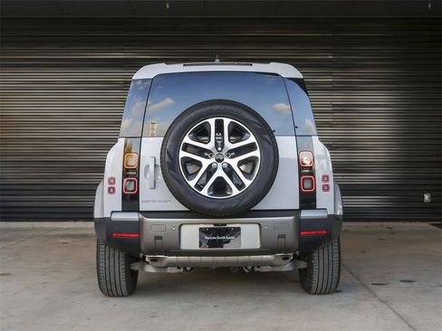 Used 2026 Land Rover Defender 110 S image 6