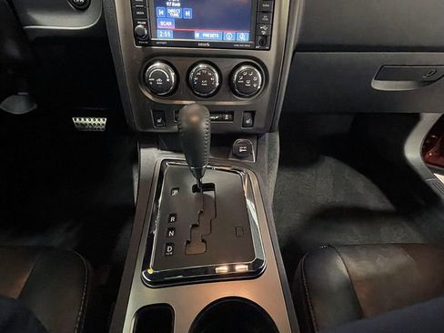 Used 2014 Dodge Challenger SXT image 62