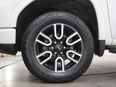 Used 2024 GMC Sierra 1500 AT4 AWD/4WD image 31