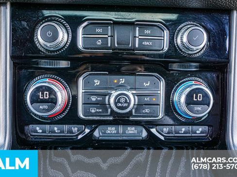 Used 2023 GMC Yukon XL Denali RWD image 44