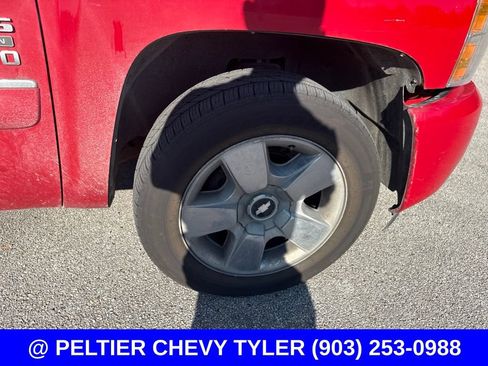 Used 2011 Chevrolet Silverado 1500 LT w/ Texas Edition RWD image 6