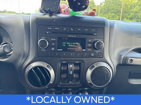 Used 2011 Jeep Wrangler Unlimited Sport AWD/4WD image 7