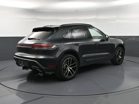 Certified 2026 Porsche Macan AWD/4WD image 8