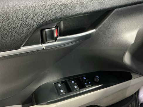 Used 2020 Toyota Camry LE FWD image 16