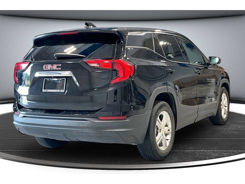 Used 2020 GMC Terrain SLE FWD image 17