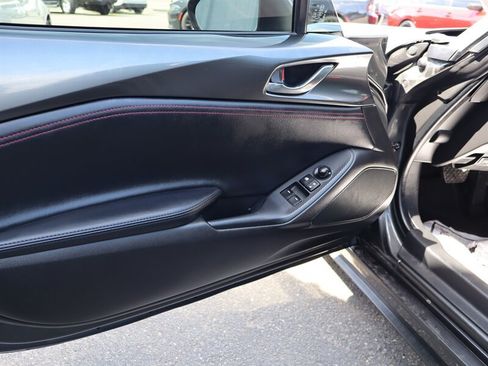 Used 2018 MAZDA MX-5 Miata RF Grand Touring RWD image 12