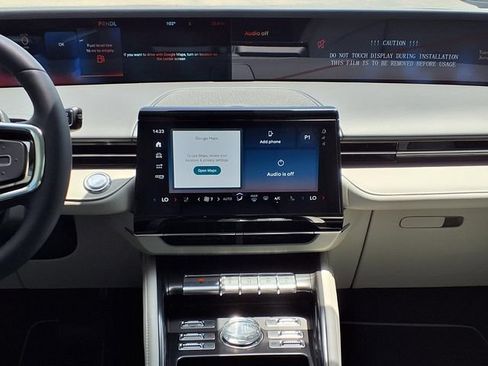 New 2026 Lincoln Nautilus Premier AWD/4WD image 11