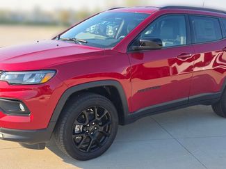 New 2026 Jeep Compass Latitude AWD/4WD 360° Tour