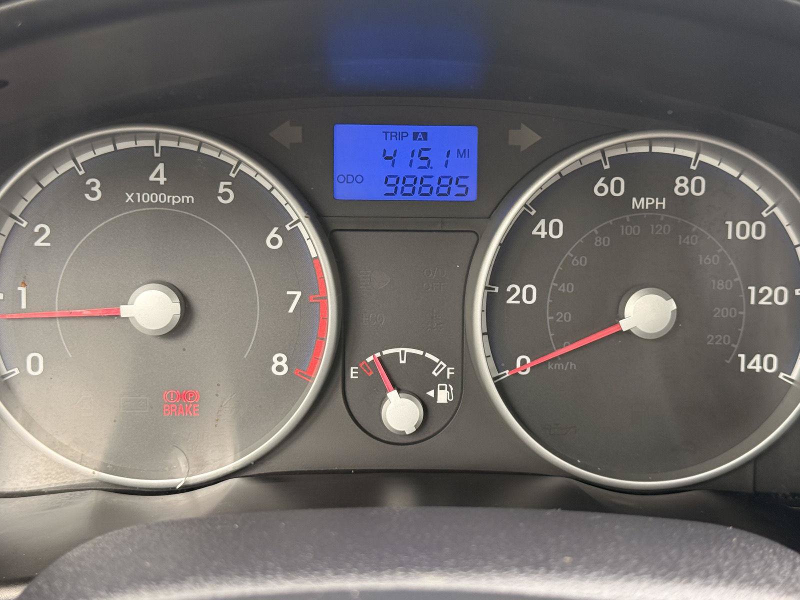 Used 2010 Hyundai Accent SE FWD image 28