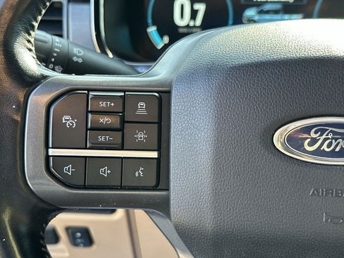 Used 2022 Ford F150 Lariat AWD/4WD image 29