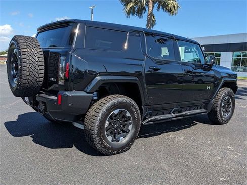 New 2024 GMC Hummer EV 2X w/ Extreme Off-Road Package image 4