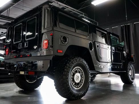 Used 2006 HUMMER H1 4-Door Wagon image 6