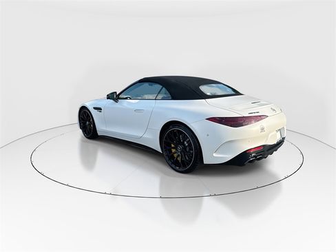 Used 2022 Mercedes-Benz SL 63 AMG 4MATIC image 6