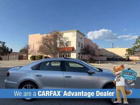 Used 2017 Volkswagen Passat 1.8T SEL Premium image 4