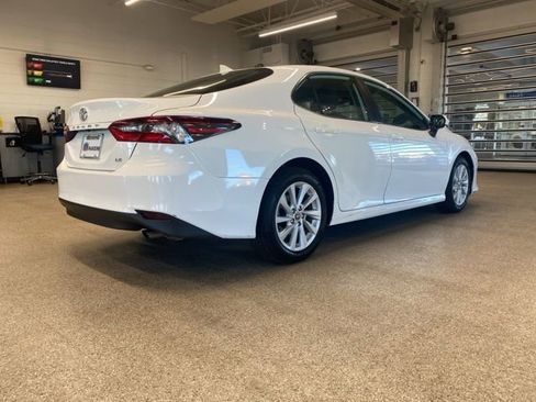 Used 2024 Toyota Camry LE FWD image 5