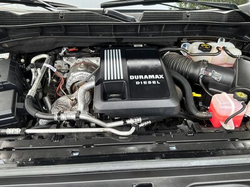 Used 2024 GMC Sierra 1500 AT4 w/ Technology Package AWD/4WD image 29