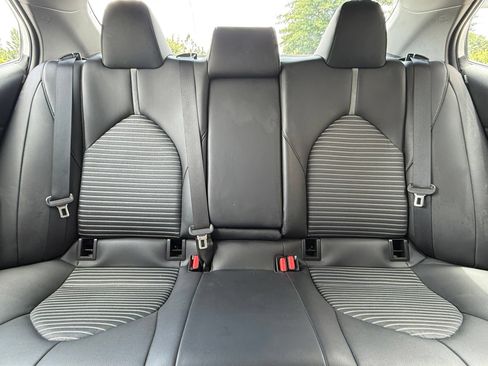 Used 2023 Toyota Camry SE FWD image 40
