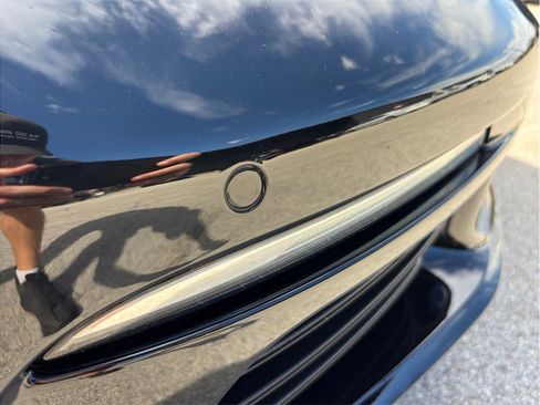 Used 2019 Porsche 718 Cayman RWD image 12