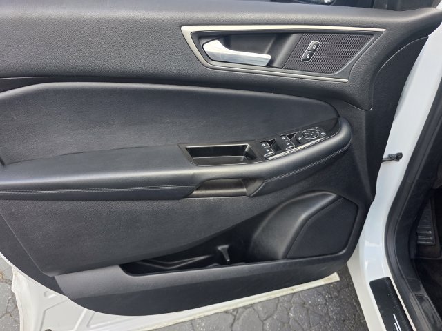 Used 2018 Ford Edge SEL w/ Equipment Group 201A FWD image 10