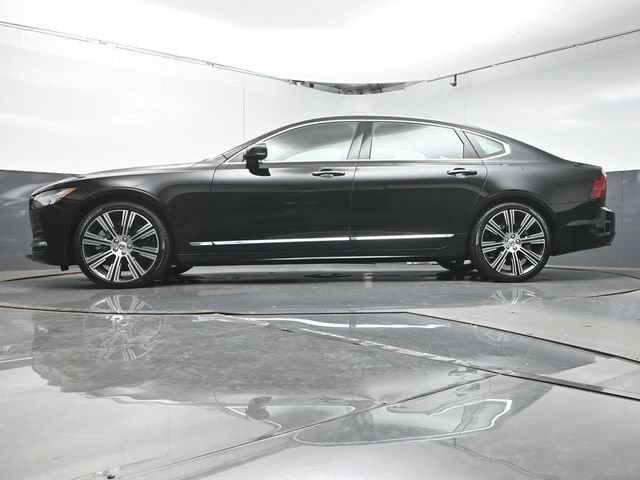 Used 2023 Volvo S90 B6 Plus AWD/4WD image 36