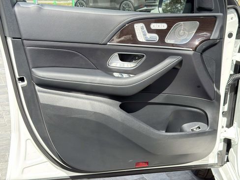 Used 2025 Mercedes-Benz GLE 53 AMG 4MATIC Coupe image 36