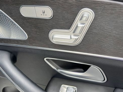 Used 2020 Mercedes-Benz GLS 580 4MATIC image 18