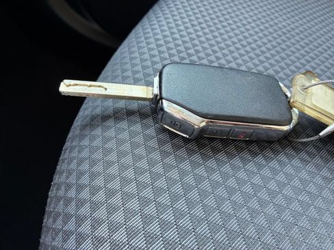 Used 2025 Kia Soul LX w/ LX Technology Package FWD image 20