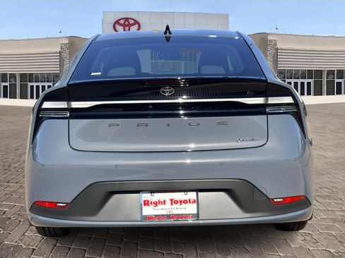 New 2026 Toyota Prius Plug-In Hybrid image 5