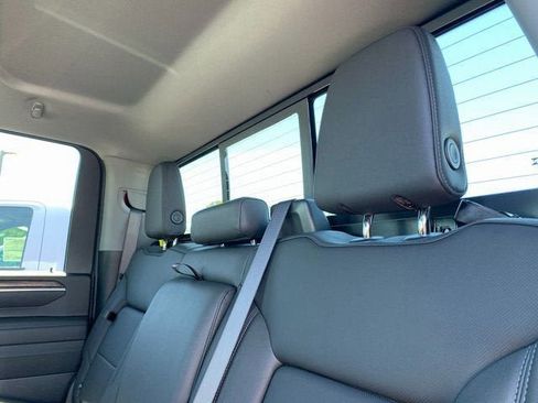 New 2025 GMC Sierra 2500 SLT w/ SLT Convenience Package image 10