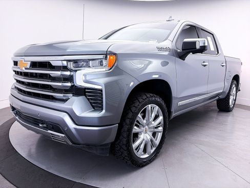 Used 2023 Chevrolet Silverado 1500 High Country w/ Technology Package AWD/4WD image 17