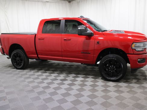 Used 2024 RAM 2500 Laramie w/ Night Edition image 32