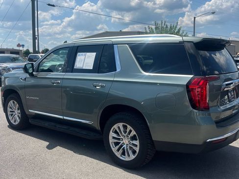 Used 2023 GMC Yukon SLT AWD/4WD image 2