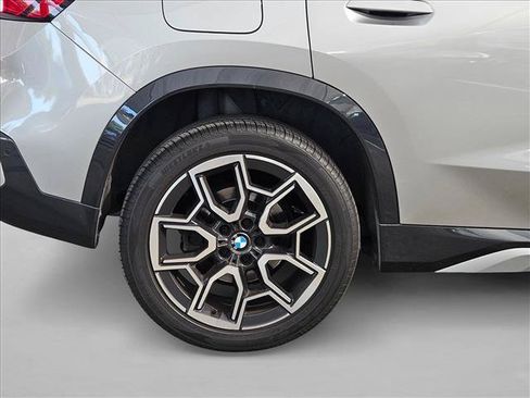 Used 2025 BMW X1 xDrive28i w/ Convenience Package AWD/4WD image 18