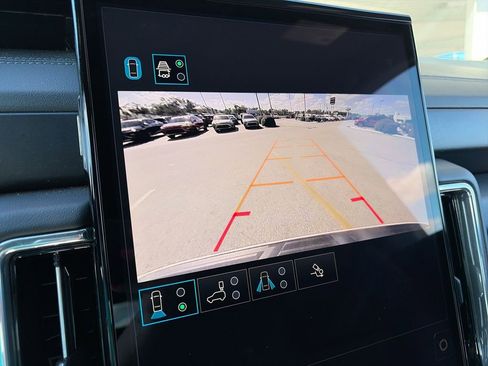 Certified 2025 GMC Yukon Denali image 15