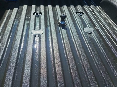 Used 2025 GMC Sierra 2500 SLT w/ SLT Premium Package image 13