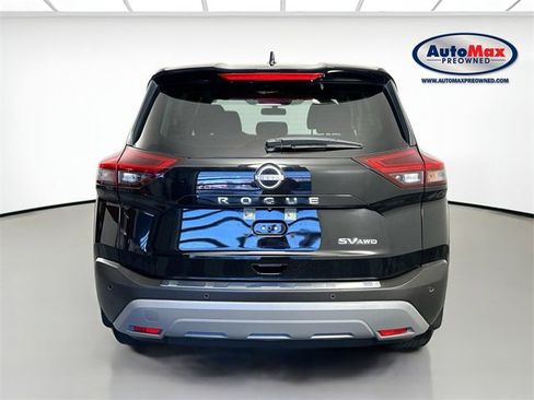 Used 2023 Nissan Rogue SV image 7