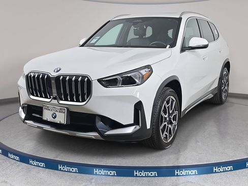 Used 2025 BMW X1 xDrive28i w/ Technology Package image 1