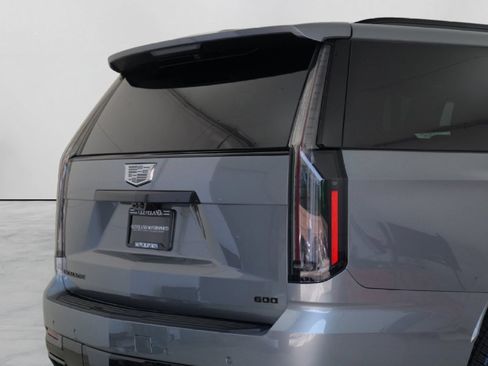 Used 2026 Cadillac Escalade Platinum Sport w/ LPO, ONYX Package AWD/4WD image 52